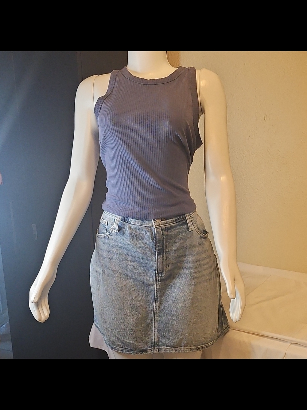 J.Crew Women's Blue Solid Denim Mini Skirt Short Pockets Zip Closure Size 12
